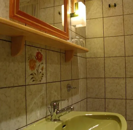 Maria Aichholzer Sankt Jakob im Rosental